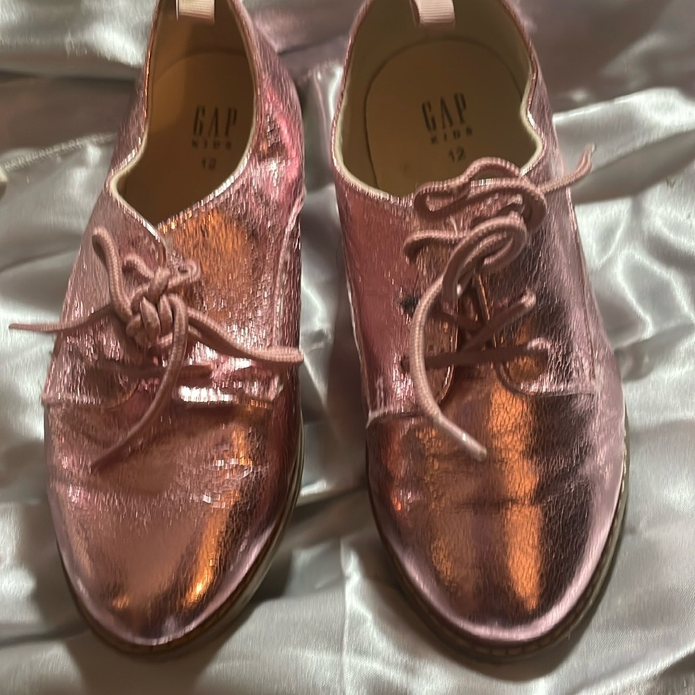 Pink shoes